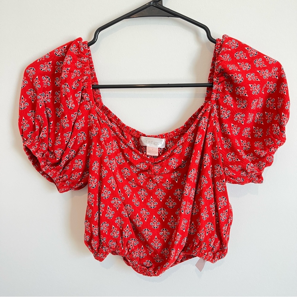 Red puff sleeve top
